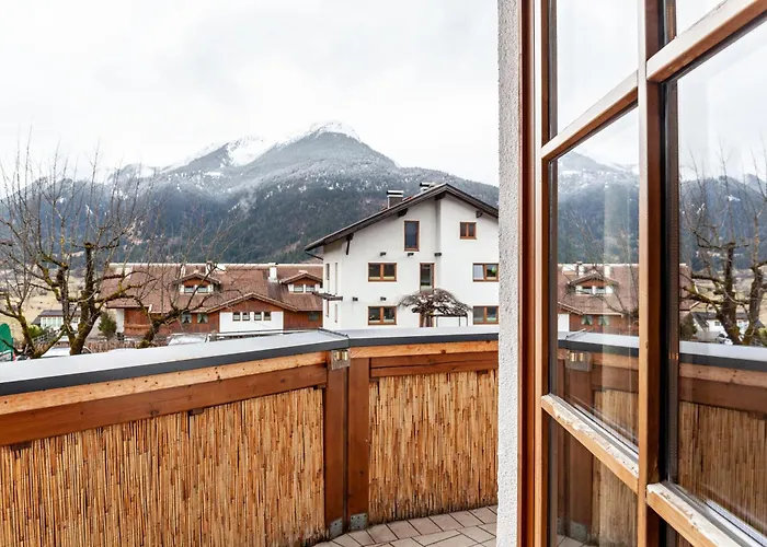 By Blahut Vacation - Og ايروالد